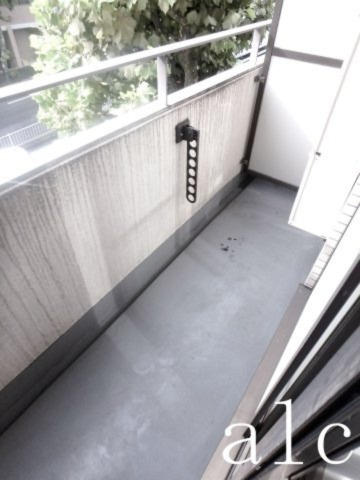 杉並区方南２丁目の賃貸マンションのバルコニー