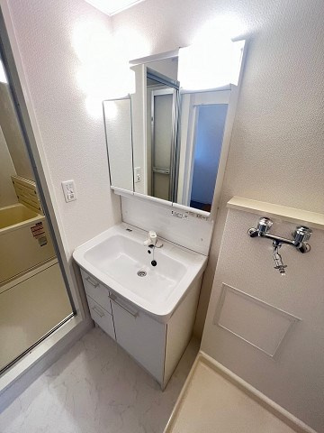 尼崎市大庄西町４丁目の賃貸マンションの洗面所