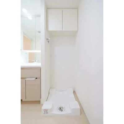 【設備】 | CREATIF東高円寺 | 室内洗濯機置き場。