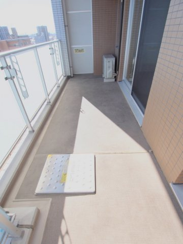 サニーロード大町駅前のバルコニー