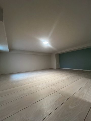 エーデルシュタイン小竹町1丁目の寝室