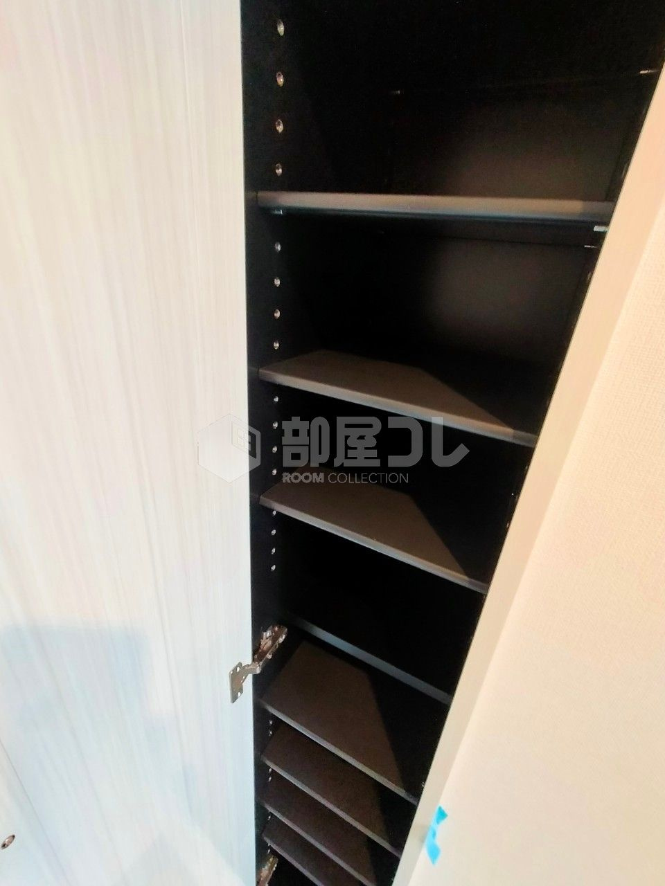 エーデルシュタイン小竹町1丁目の玄関