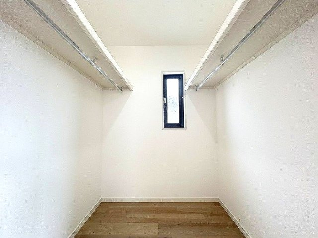 緑区兵庫一丁目　売戸建の収納|季節物家電の収納にも便利なウォークインクローゼット！