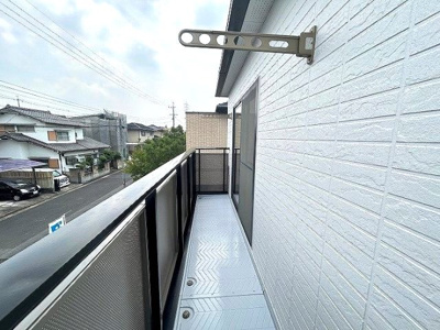 【バルコニー】 | 緑区兵庫一丁目　売戸建 | 南東面バルコニーにつき洗濯物がよく乾きます！