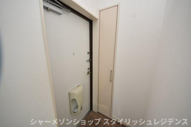 ラフィーネ門司港の玄関
