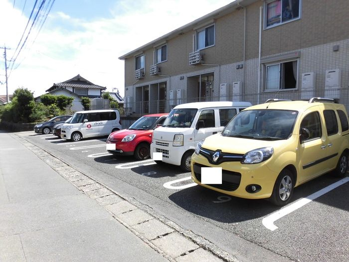 カーサ・フェリスの駐車場