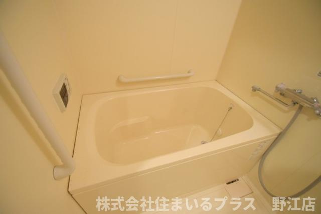 レジディア城北公園通の浴室