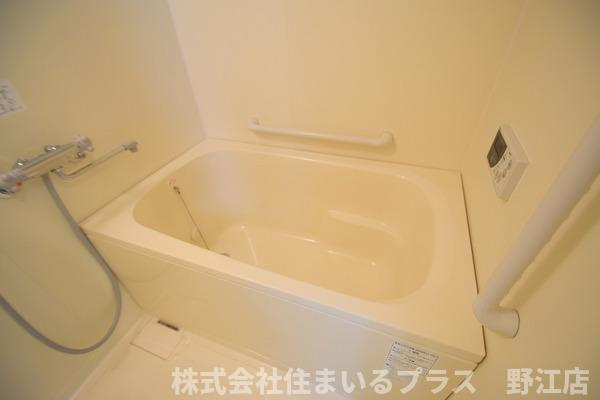レジディア城北公園通の浴室