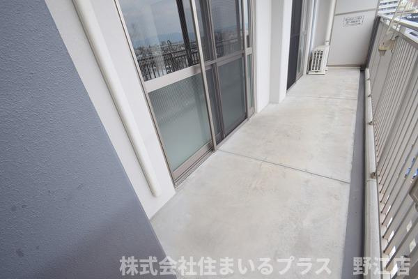 レジディア城北公園通のバルコニー