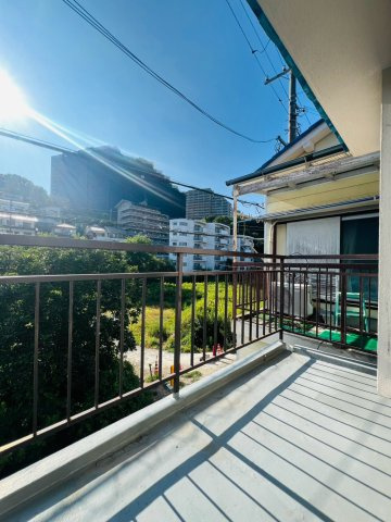 塩屋町9丁目戸建のバルコニー