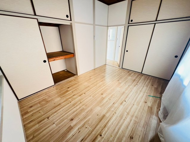 塩屋町9丁目戸建の内装