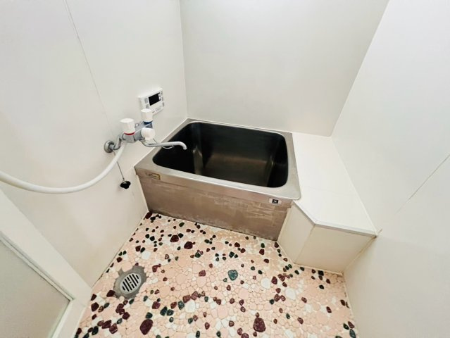 塩屋町9丁目戸建の浴室