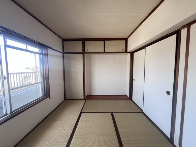 ピュアハイツ上高丸の和室