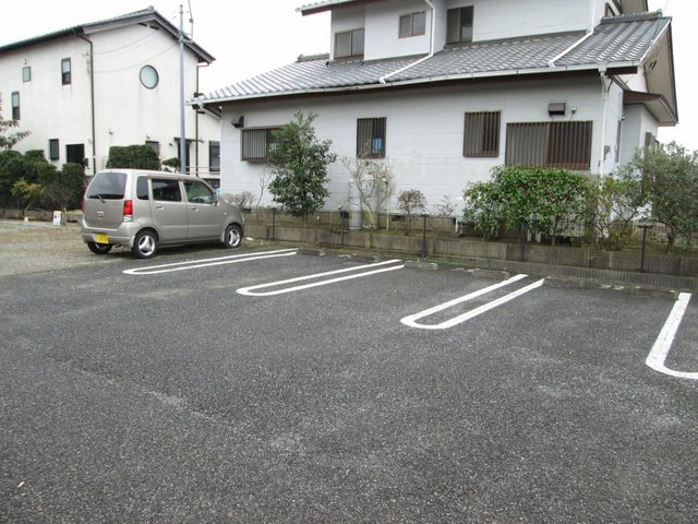 カーサ・フェリーチェBの駐車場
