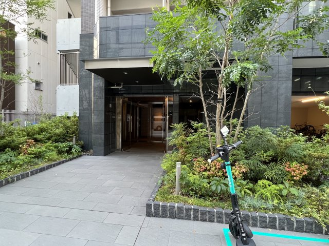 Live Casa本町のエントランス