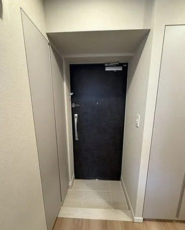 プライムブリス板橋本町の玄関