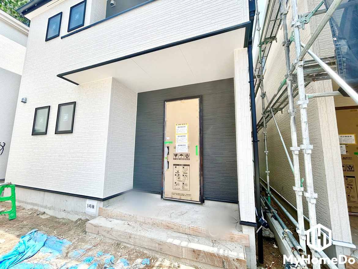 守山区瀬古東3丁目の玄関