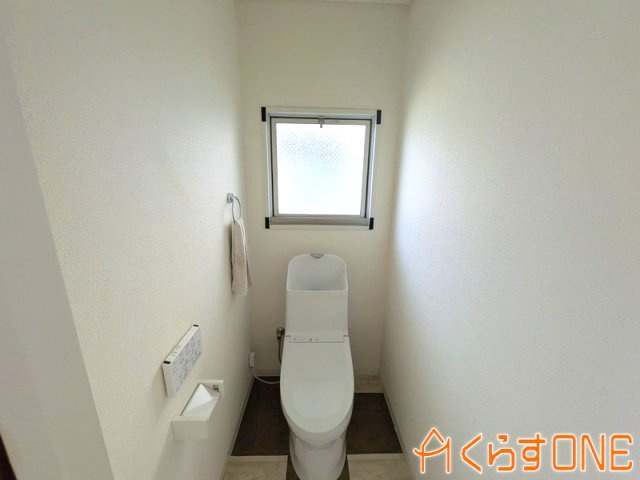 【トイレ】 | 生活便のいいリフォーム済中古住宅／姫路市広畑区吾妻町2丁目
