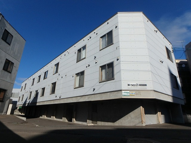 ＮＥＯ２１　ｔｈｅ　Ｅａｓｔ