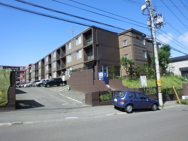 ホークメゾン札幌３号館