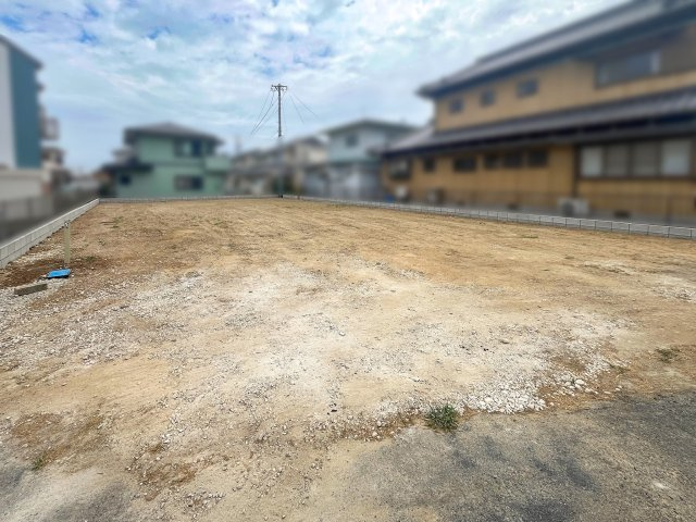 鈴鹿市南玉垣町の前面道路含む現地写真