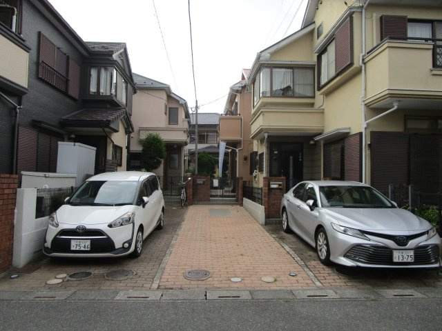 桶川市坂田　中古戸建の駐車場