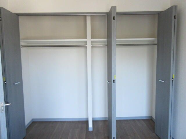 ＬＡＵＲＥＬ　ＴＯＧＯＳＨＩの収納