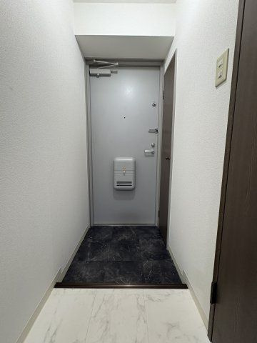 INOVE札幌南4条の玄関