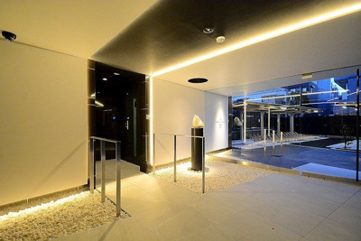 【エントランス】 | グランドコンシェルジュ世田谷アジールコート