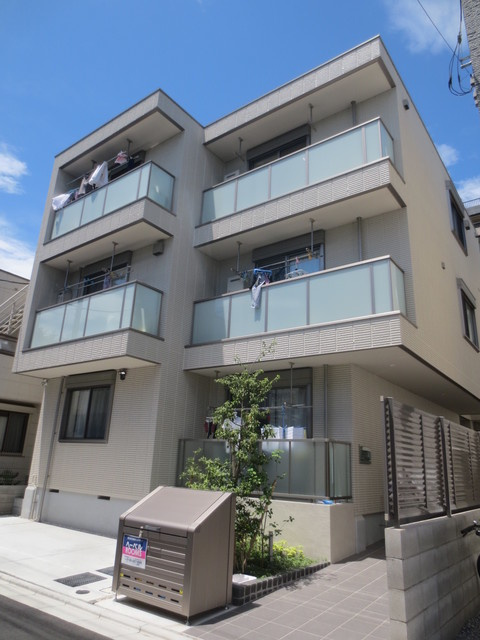 Ｔｅｒｒａｃｅ・Ｍ
