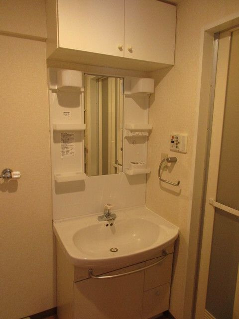 ＳｕｎＳｐｒｉｎｇＴｏｗｅｒ の独立洗面台