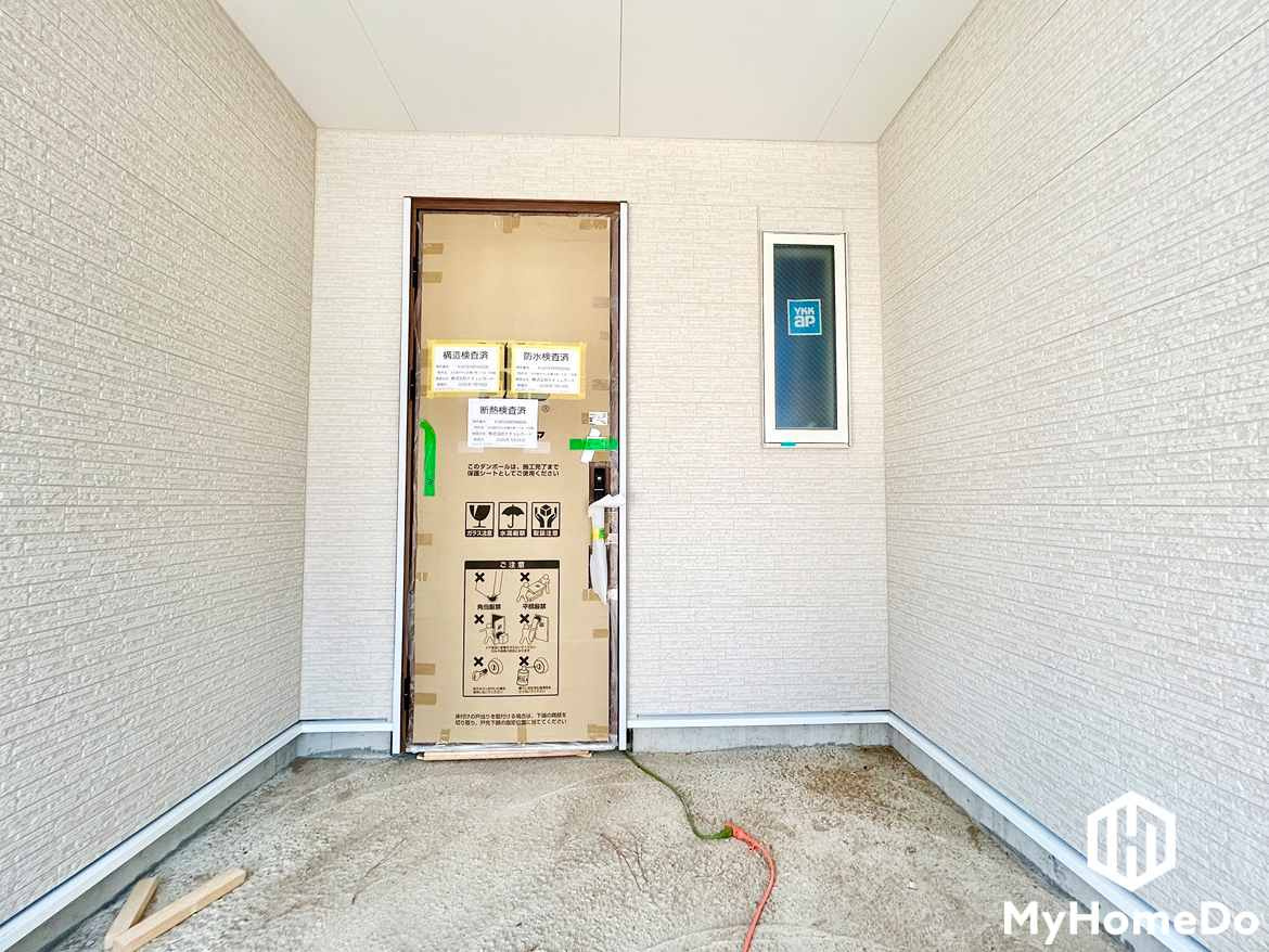 守山区瀬古東3丁目の玄関