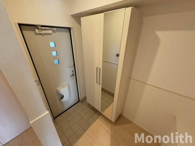 イルミナールの玄関
