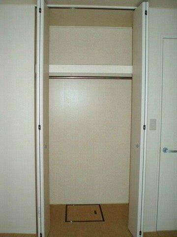 エクセレント桜泉二号館の収納