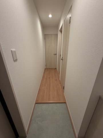 メゾンクレール御領の玄関
