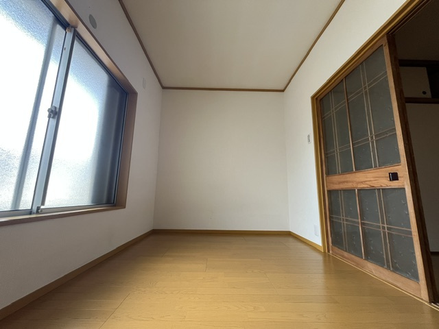 北野田貸家の洋室
