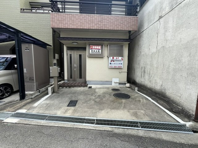 北野田貸家の駐車場