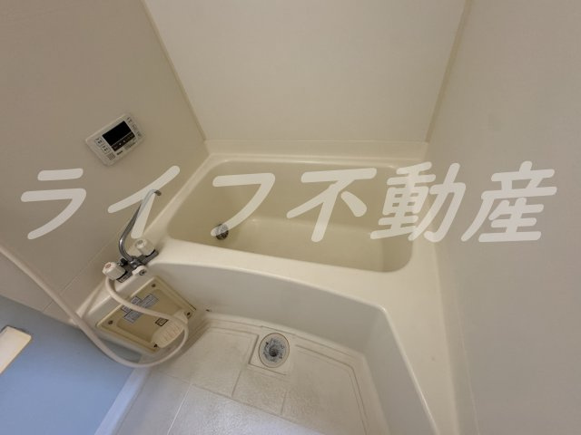メゾンパルテールIの浴室|お風呂です