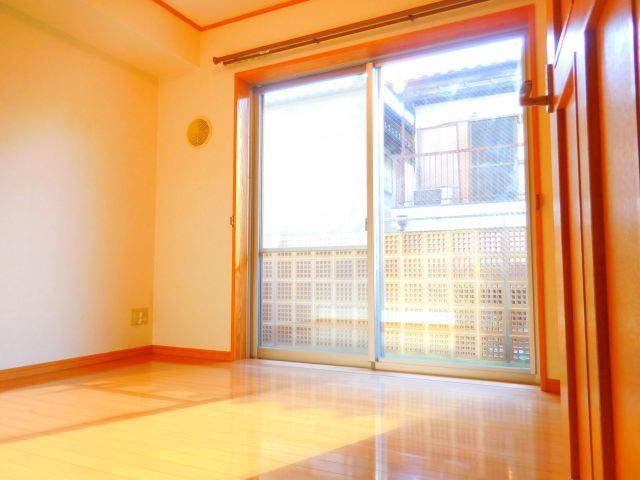 シャルル日吉台の寝室