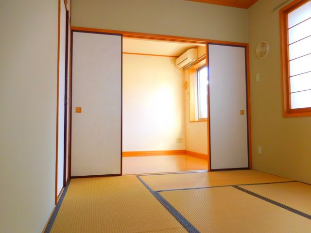 シャルル日吉台の寝室