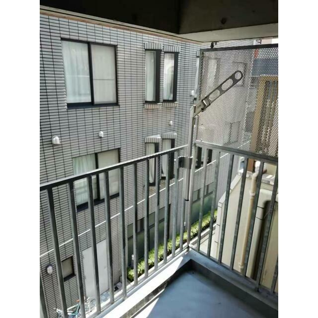 Estate One Bldg.のバルコニー