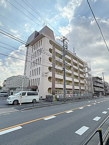 ロイヤルプラザヤマダの外観