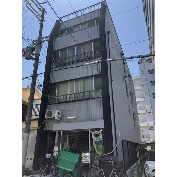 大阪市中央区瓦屋町３丁目の事務所