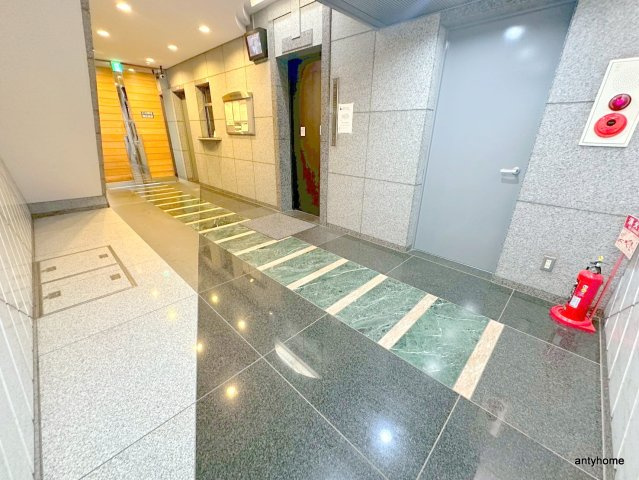 雅苑　仲介手数料無料のロビー