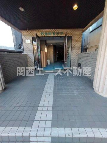 【エントランス】 | LakiaMaison瓢箪山