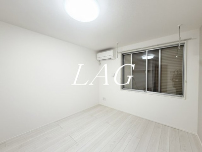 【居間・リビング】 | カインドネス柿生 | 洋室のお部屋です。