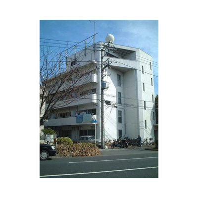 【外観】 | メゾン練馬 | 鉄筋コンクリート造のがっちりとした建物。