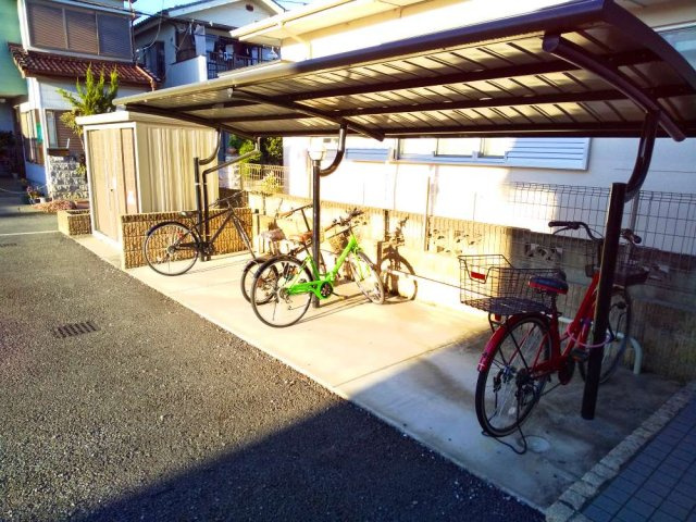 クレイノエストカーサのその他|駐輪場