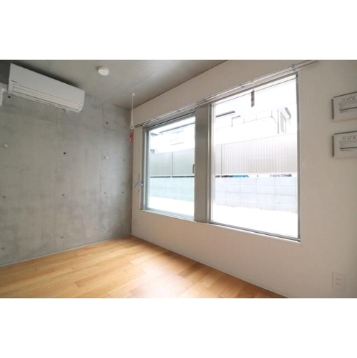 ＴＨＥ　ＲＥＳＩＤＥＮＣＥ　ＤＤＩ　ＮＥＲＩＭＡ