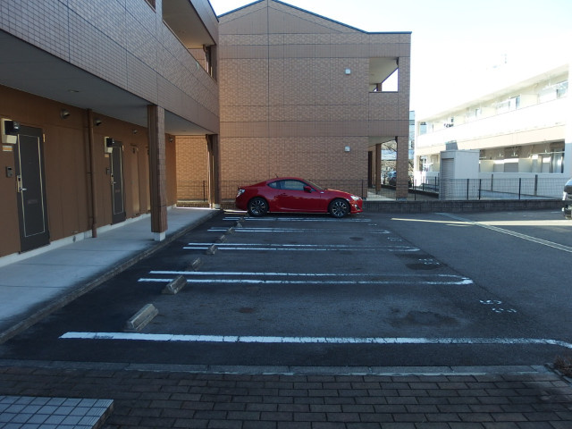 プランドールＡ（上里）の駐車場
